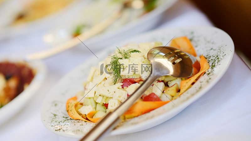 休闲食品招商：规格型号里的门道与商机
